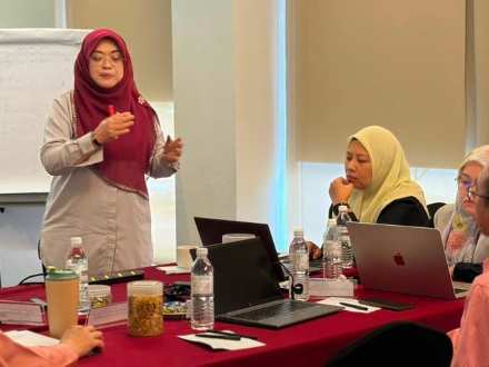 Participants at the TVET big data analytics programme using the ADiBA framework